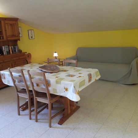 Chia Zeffiro Villa Bagian luar foto